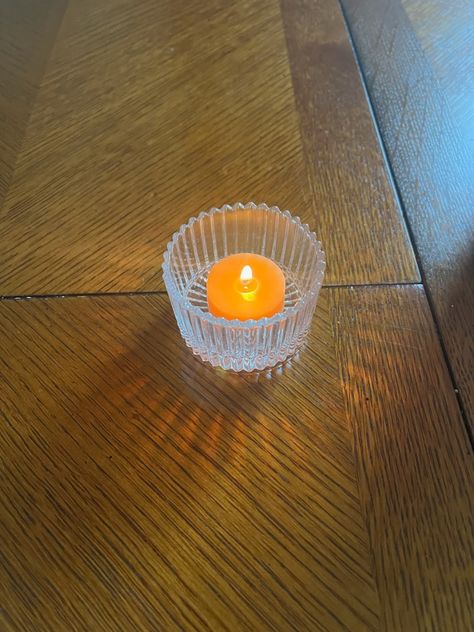 hand poured beeswax tealight